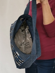 Ručně šitá riflová kabelka s proplétáním