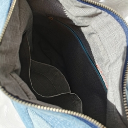 Ručně šitá jeansová kabelka AKSAMIT duha