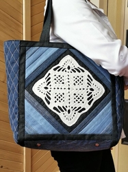 Ručně šitá kabelka s patchworkem AZURIT2