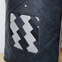 Černá riflová taška JANTAR s patchworkem